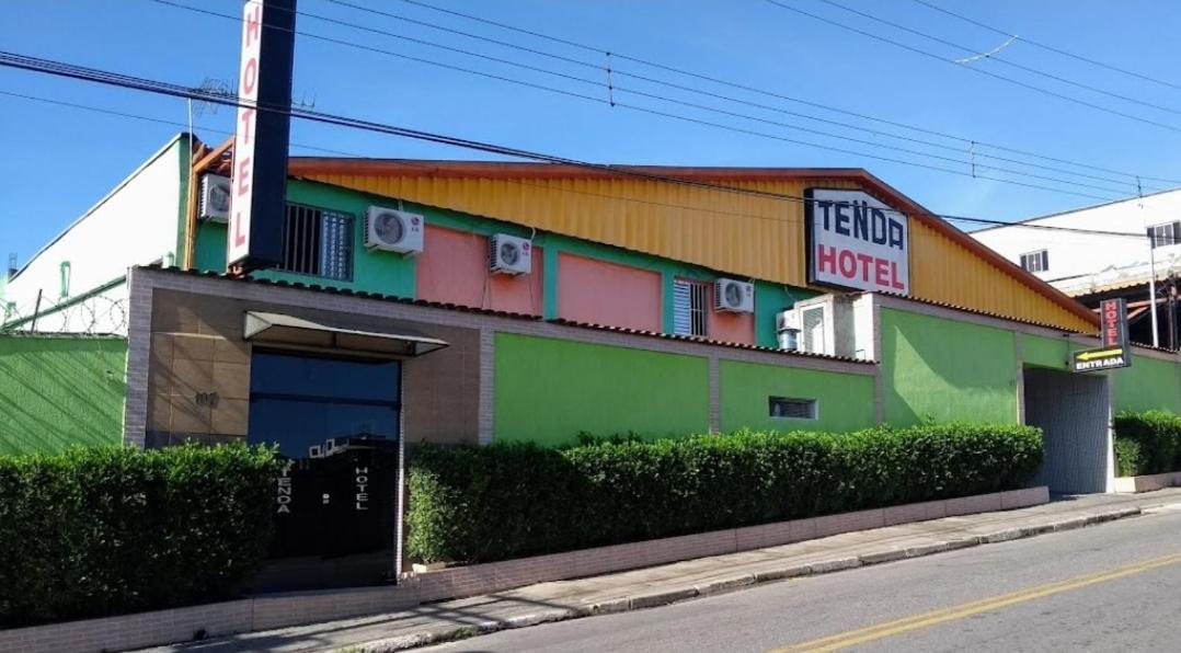 Hotel Tenda 2 กัวรูยุส ภายนอก รูปภาพ